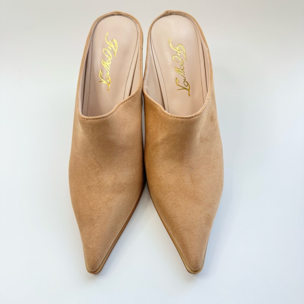 Size 6.5 Mules Pointed Toe Slip on Shoes, block high heel, camel FOWT